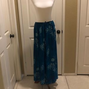 Beautiful Carole Little turquoise lined skirt. GUC